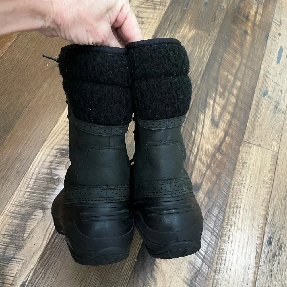 The North Face waterproof Winter Boots Wm 7
